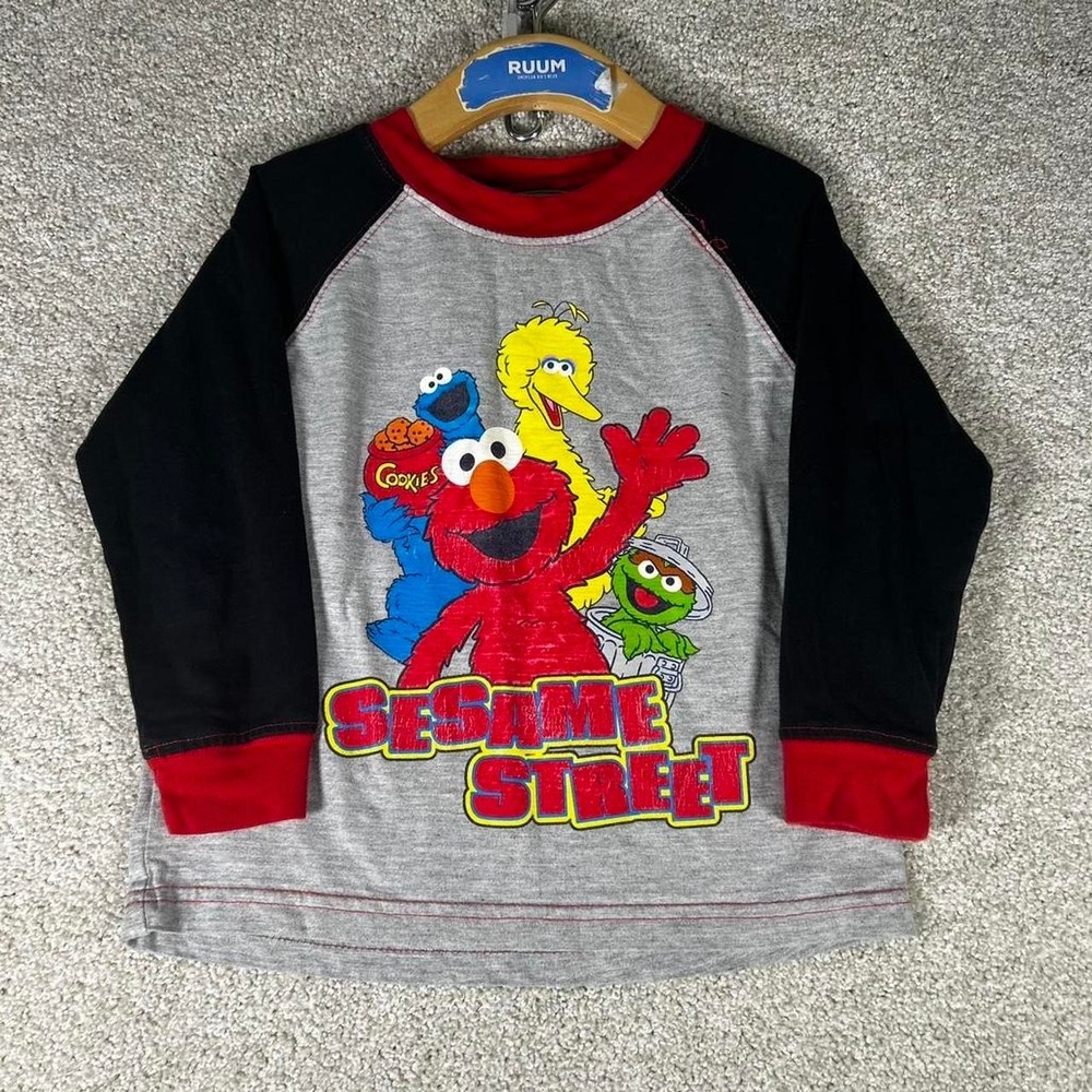 Vintage 2006 toddler 4t Sesame Street long sleeve graphic t-shirt